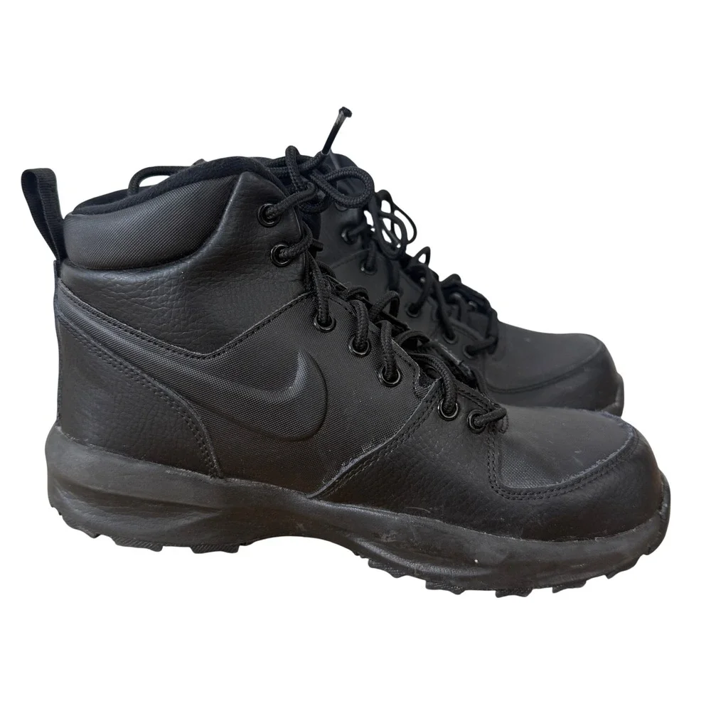 Nike classic manoa